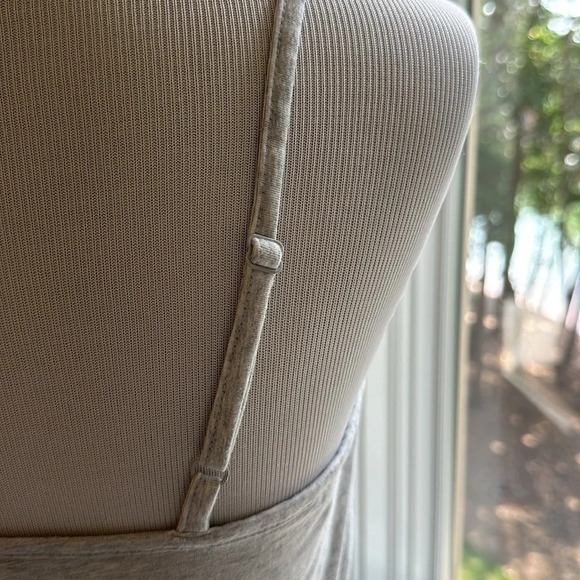 Eddie Bauer Silver Heather Camisole, Medium, EUC, Adjustable Straps - Picture 6 of 8